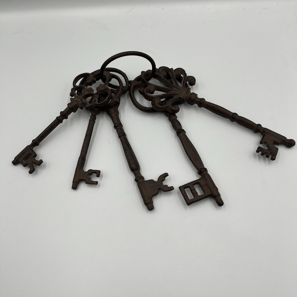 Cast Iron Decorative Oversize 5 Key Ring Set Large Old Victorian Look Skeleton